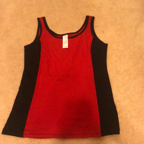 Tops - Picture 2 of 3